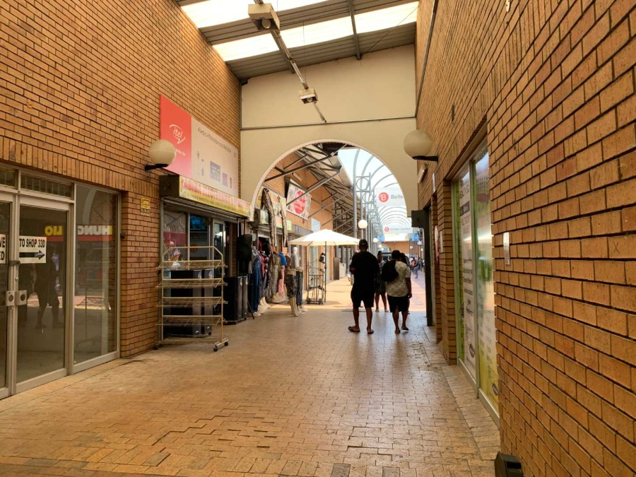 To Let Commercial Property for Rent in Bellville Central Western Cape